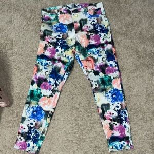 NWT..ZEZA  B Jeggings